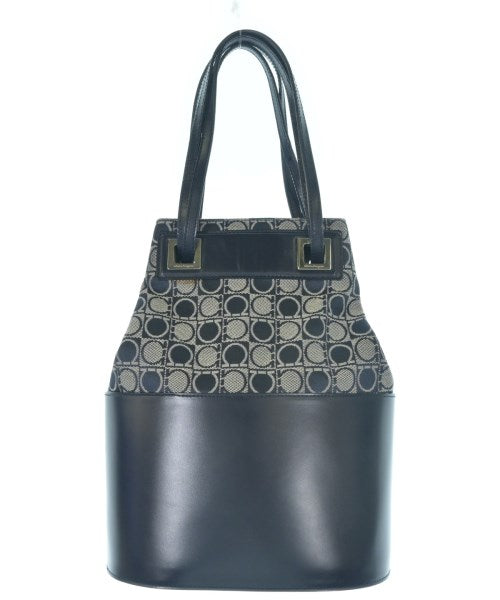 Salvatore Ferragamo กระเป๋าถือขนาดใหญ่