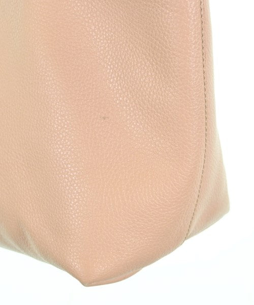 Salvatore Ferragamo กระเป๋าถือขนาดใหญ่