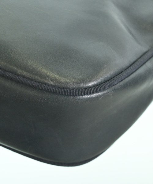 Salvatore Ferragamo กระเป๋าสะพาย