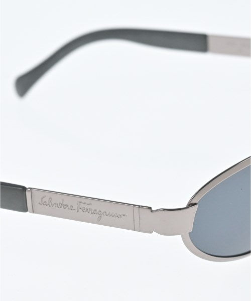 Salvatore Ferragamo แว่นกันแดด