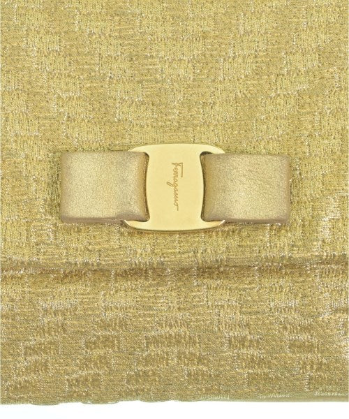 Salvatore Ferragamo กระเป๋าสะพาย