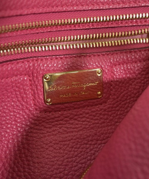 Salvatore Ferragamo กระเป๋าถือ