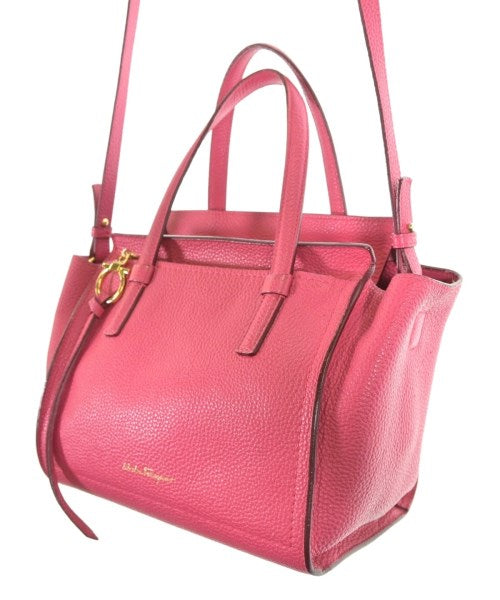 Salvatore Ferragamo กระเป๋าถือ