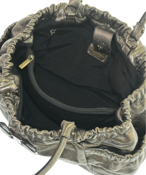 Salvatore Ferragamo กระเป๋าถือขนาดใหญ่