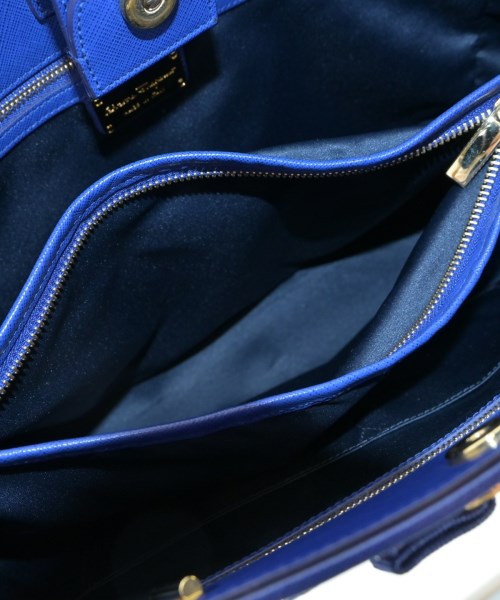 Salvatore Ferragamo กระเป๋าถือ