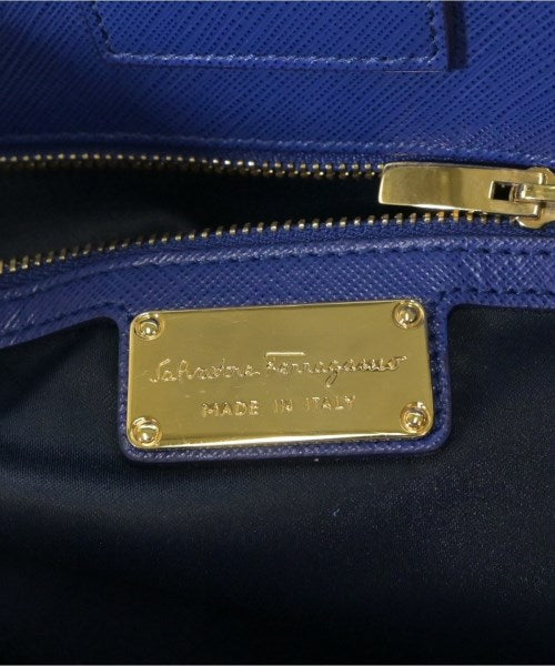 Salvatore Ferragamo กระเป๋าถือ