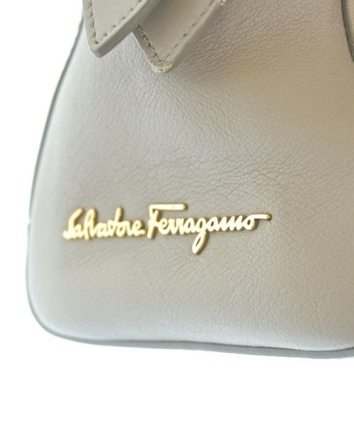 Salvatore Ferragamo กระเป๋าถือ