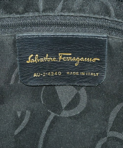Salvatore Ferragamo กระเป๋าถือขนาดใหญ่