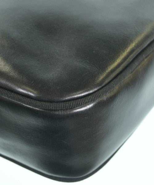 Salvatore Ferragamo กระเป๋าสะพาย