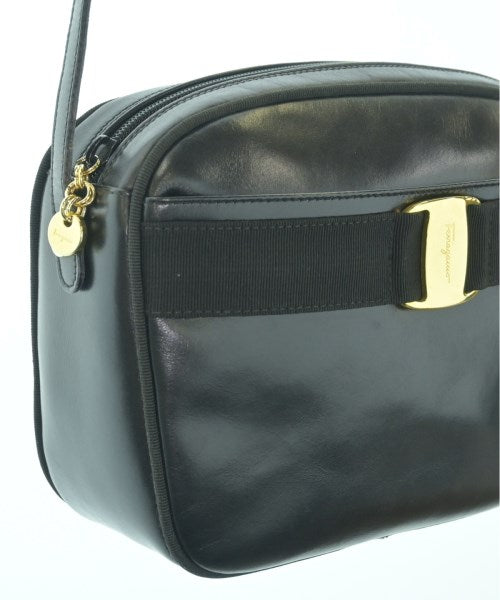 Salvatore Ferragamo กระเป๋าสะพาย