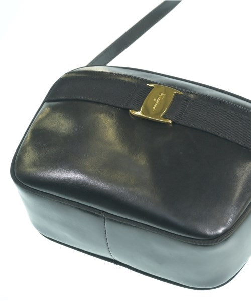 Salvatore Ferragamo กระเป๋าสะพาย