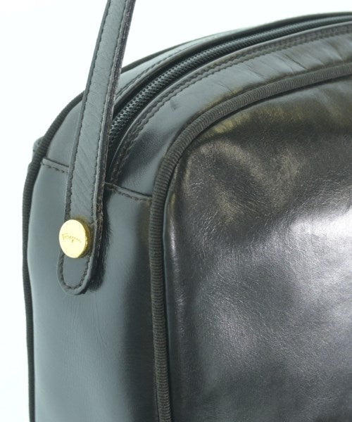 Salvatore Ferragamo กระเป๋าสะพาย