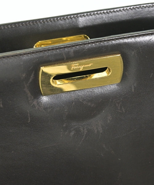 Salvatore Ferragamo กระเป๋าสะพาย