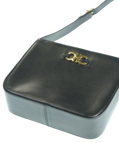 Salvatore Ferragamo กระเป๋าสะพาย