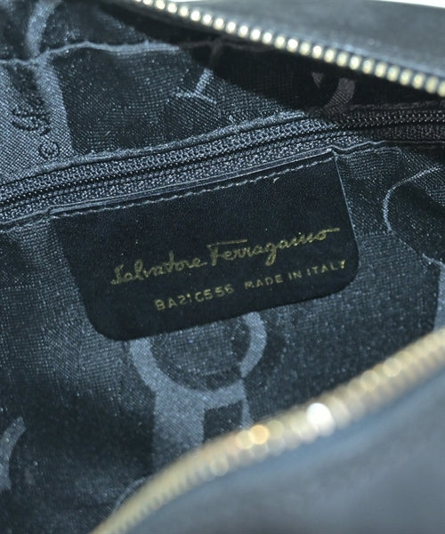 Salvatore Ferragamo กระเป๋าสะพาย