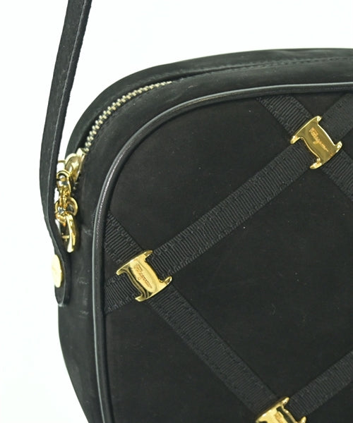 Salvatore Ferragamo กระเป๋าสะพาย