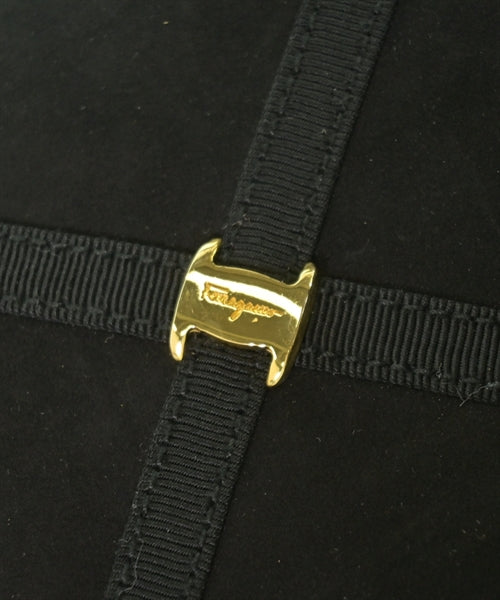 Salvatore Ferragamo กระเป๋าสะพาย