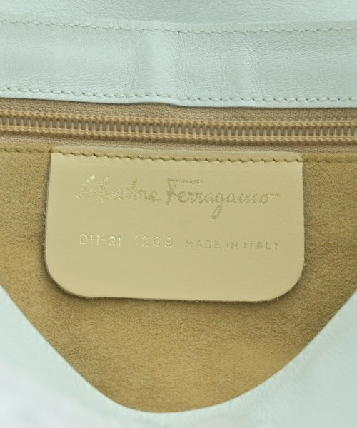 Salvatore Ferragamo กระเป๋าสะพาย