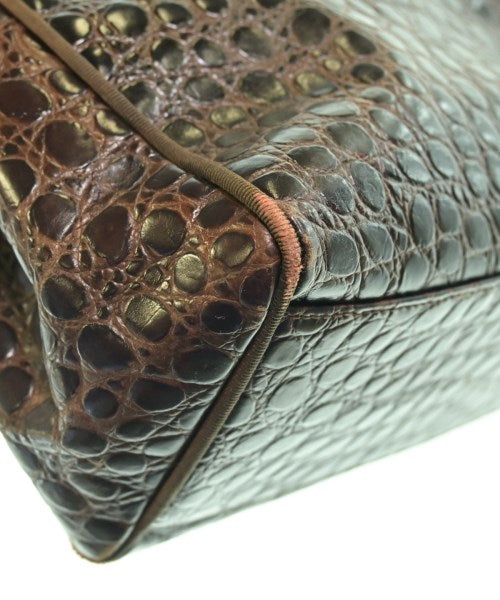 Salvatore Ferragamo กระเป๋าถือขนาดใหญ่