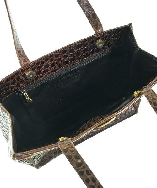 Salvatore Ferragamo กระเป๋าถือขนาดใหญ่