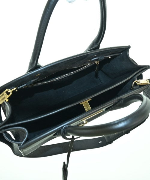 Salvatore Ferragamo กระเป๋าถือ