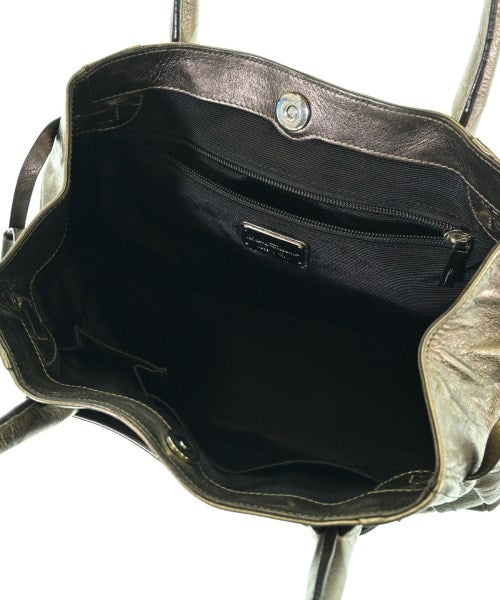 Salvatore Ferragamo กระเป๋าถือขนาดใหญ่