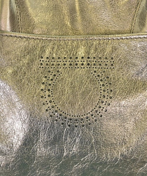 Salvatore Ferragamo กระเป๋าถือขนาดใหญ่