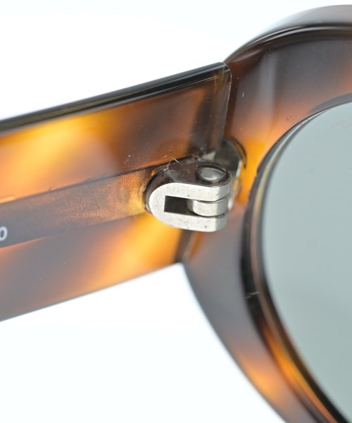 Salvatore Ferragamo แว่นกันแดด