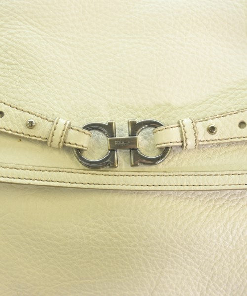 Salvatore Ferragamo กระเป๋าถือขนาดใหญ่