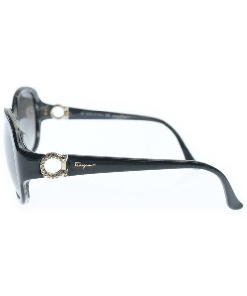 Salvatore Ferragamo แว่นกันแดด