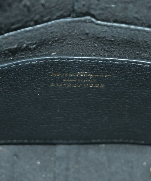 Salvatore Ferragamo กระเป๋าสะพาย