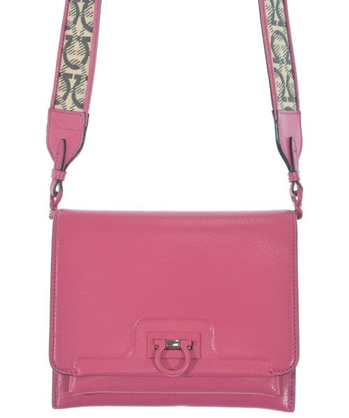 Salvatore Ferragamo กระเป๋าสะพาย