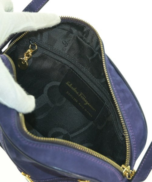 Salvatore Ferragamo กระเป๋าสะพาย