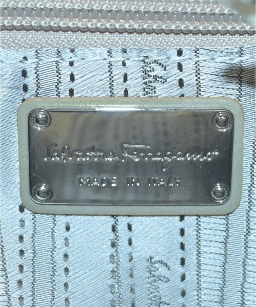 Salvatore Ferragamo กระเป๋าสะพาย