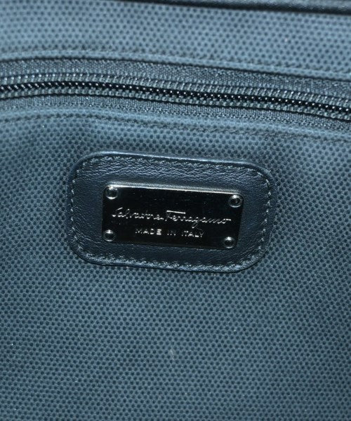 Salvatore Ferragamo กระเป๋าถือ