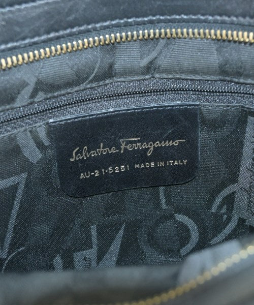 Salvatore Ferragamo กระเป๋าถือ