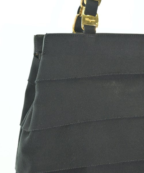 Salvatore Ferragamo กระเป๋าถือ