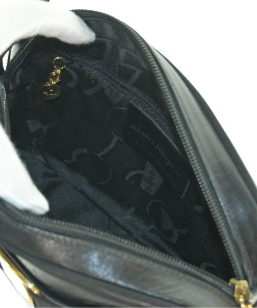 Salvatore Ferragamo กระเป๋าสะพาย