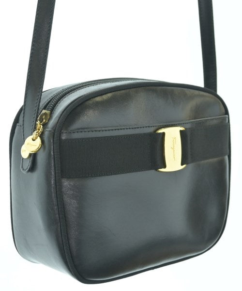 Salvatore Ferragamo กระเป๋าสะพาย