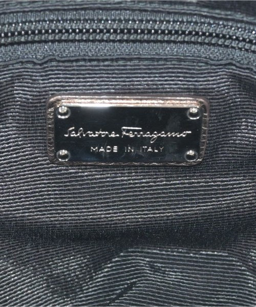 Salvatore Ferragamo กระเป๋าถือ