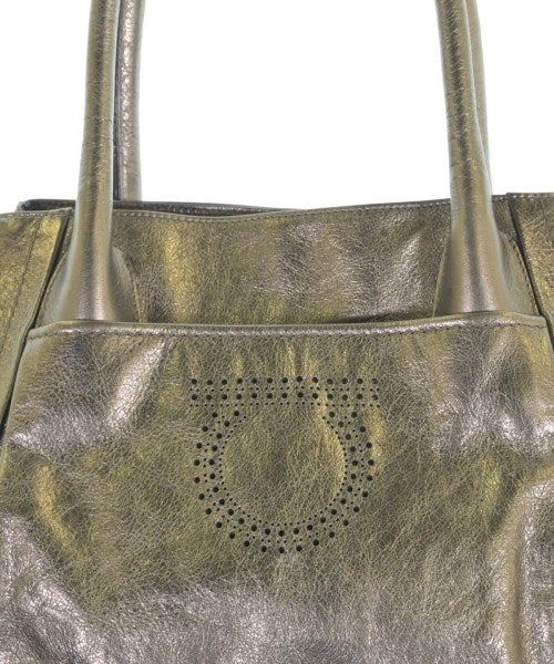 Salvatore Ferragamo กระเป๋าถือ