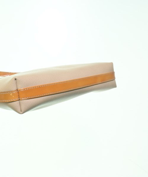 Salvatore Ferragamo กระเป๋าสะพาย