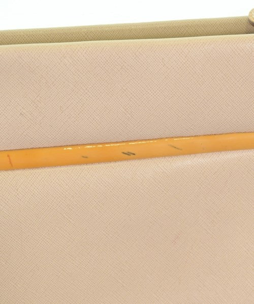 Salvatore Ferragamo กระเป๋าสะพาย