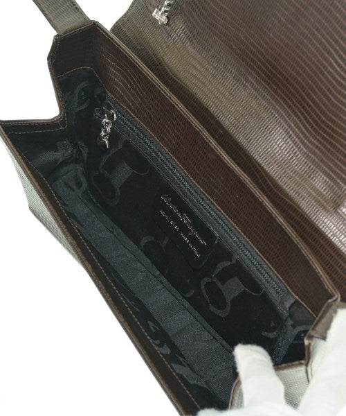 Salvatore Ferragamo กระเป๋าสะพาย