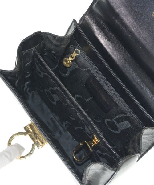 Salvatore Ferragamo กระเป๋าถือ