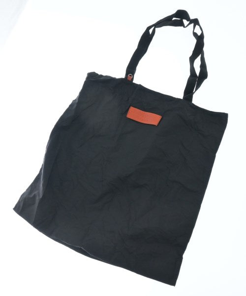 Salvatore Ferragamo กระเป๋า