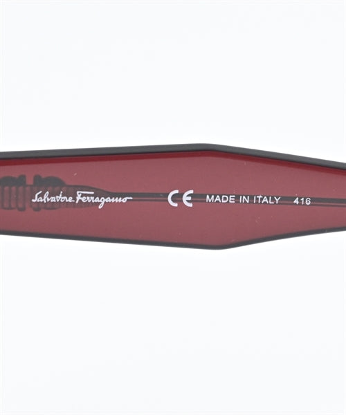 Salvatore Ferragamo แว่นกันแดด