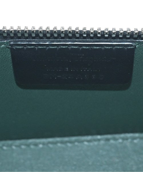 Salvatore Ferragamo คลัตช์