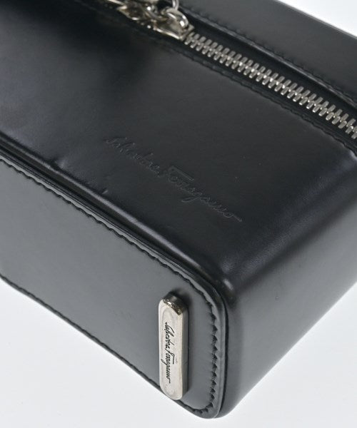 Salvatore Ferragamo คลัตช์