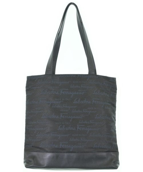 Salvatore Ferragamo กระเป๋าถือขนาดใหญ่